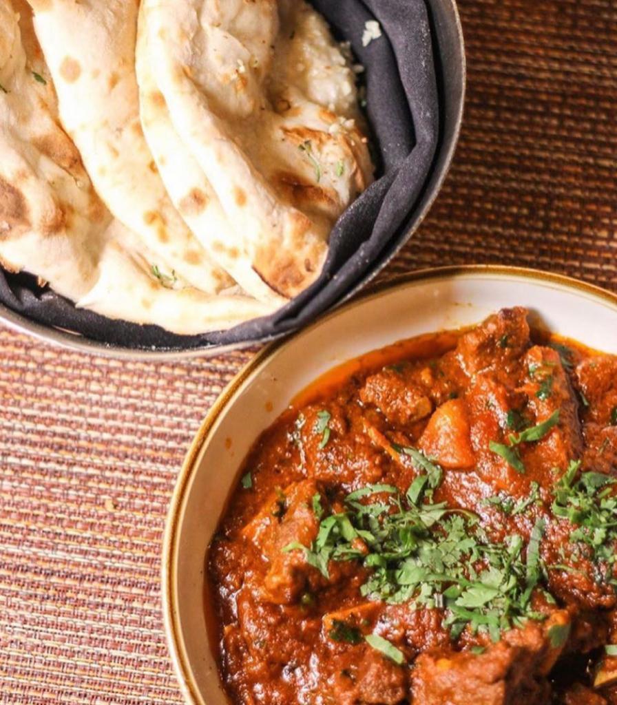 Naan and Curry at Tabla